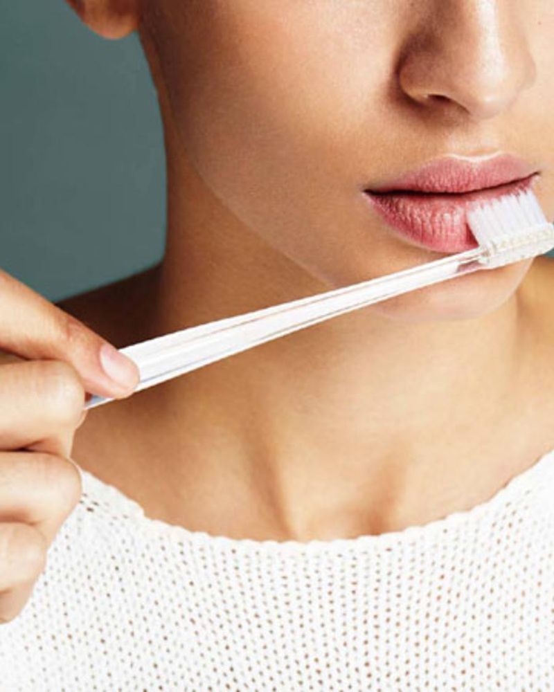 Exfoliating Toothbrush Lip Hack