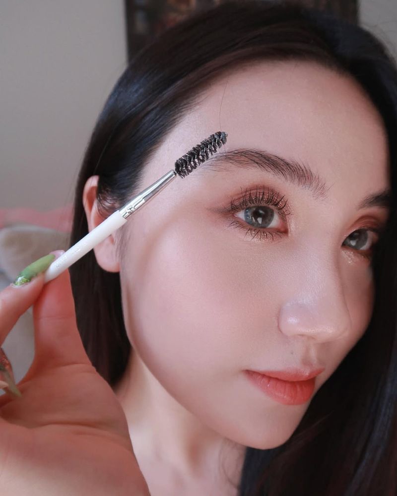 Eyebrow Gel