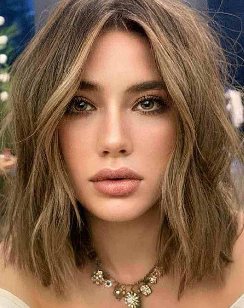 Sun-Kissed Highlighted Lob