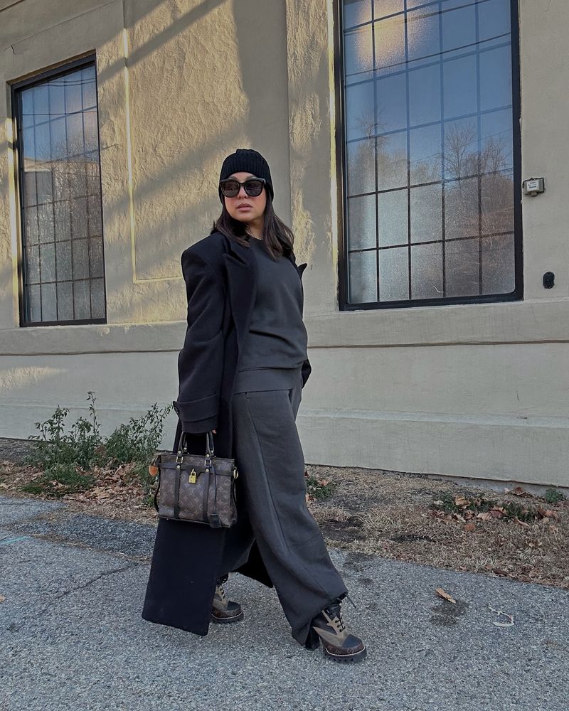 Dark-Wash Jeans + Turtleneck + Trench Coat