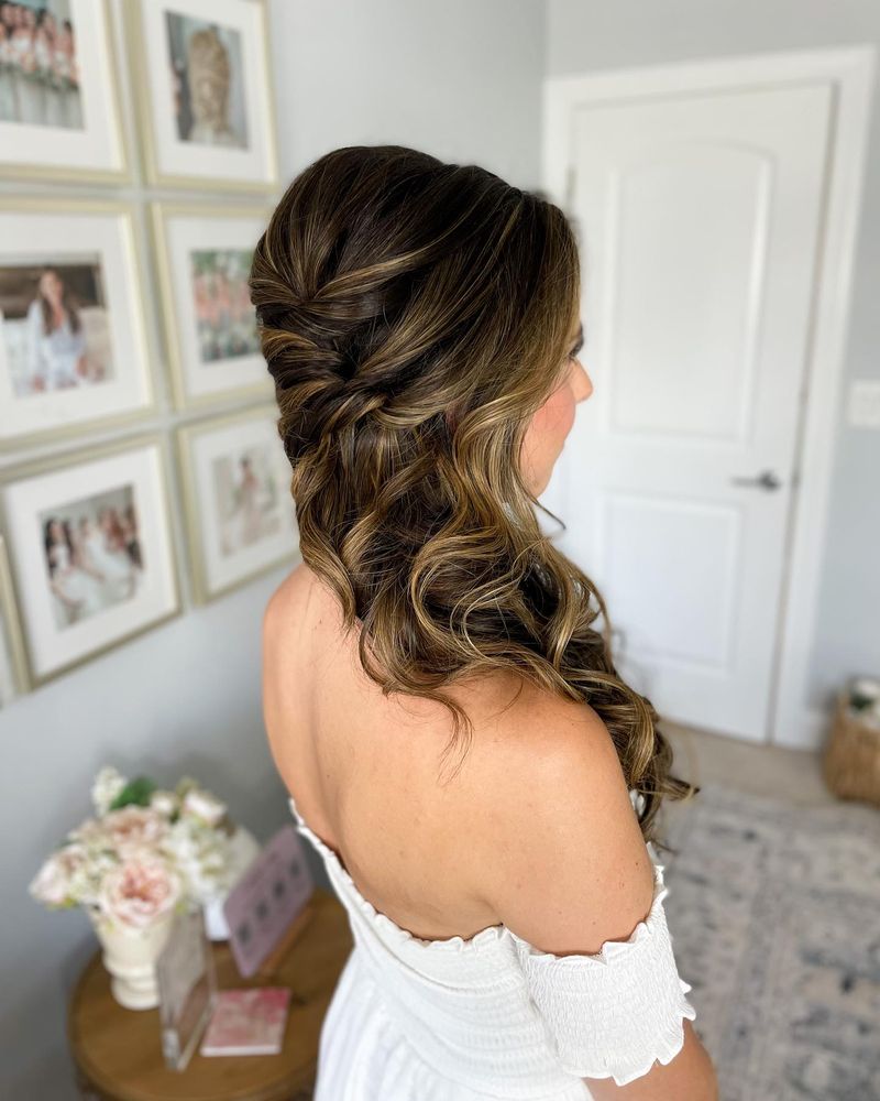 Side-Swept Twist with Pin