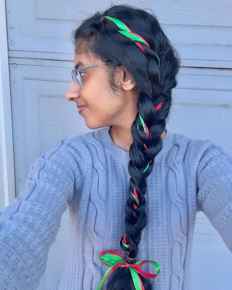 Twist and Pin Side Accent