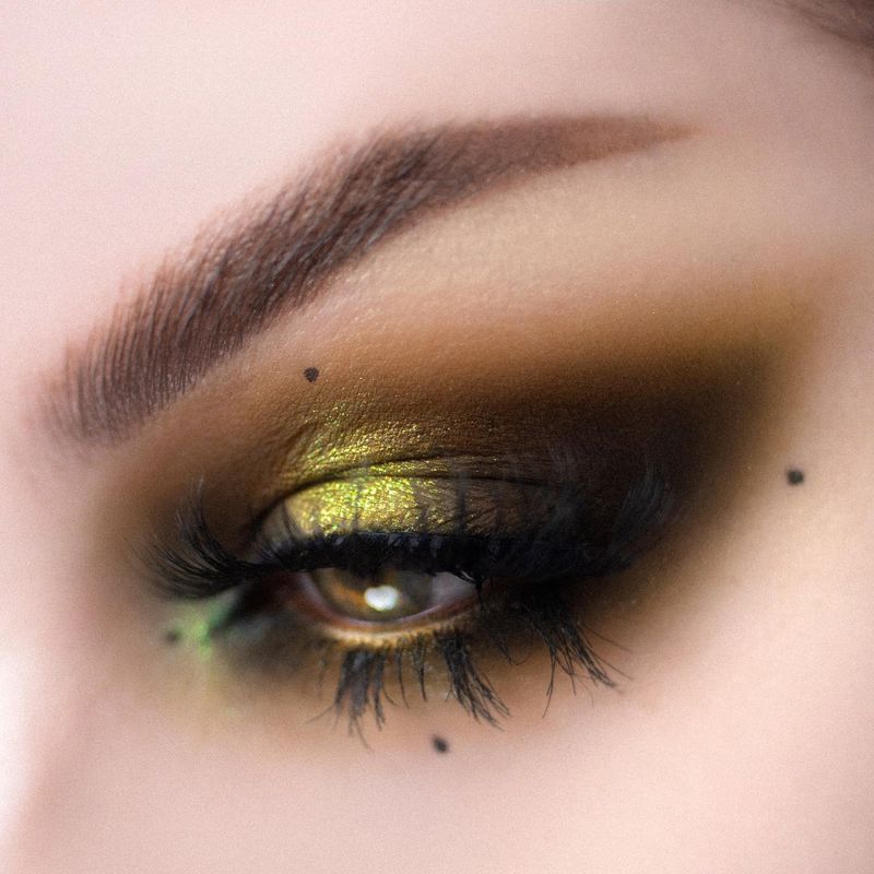 Olive Green Smoky Effect