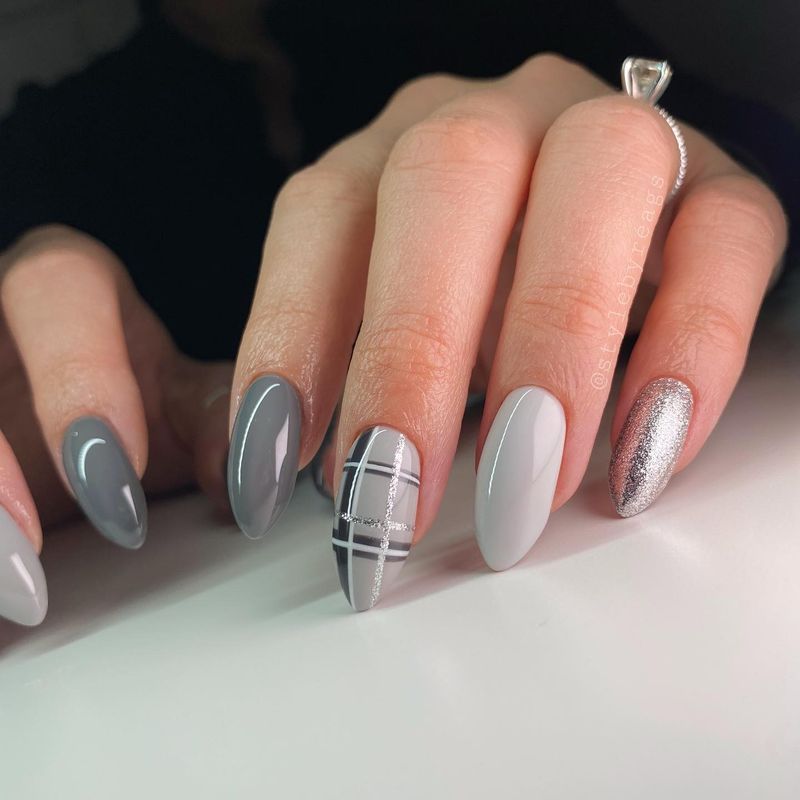 Natural Nails with Silver Stripe Detail