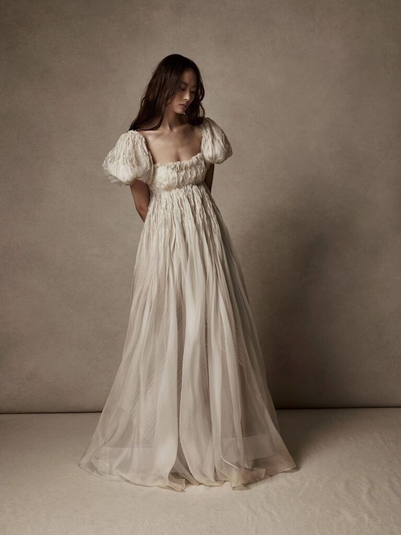 Vintage Revival: '90s and Y2K Bridal Nostalgia