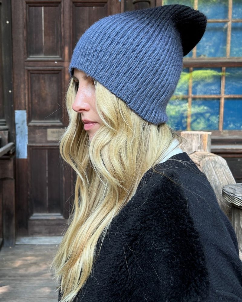 Cashmere Beanie: Luxurious Simplicity