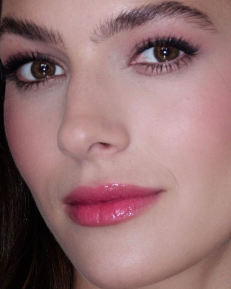 Defining Thin Lips with Precision Liner