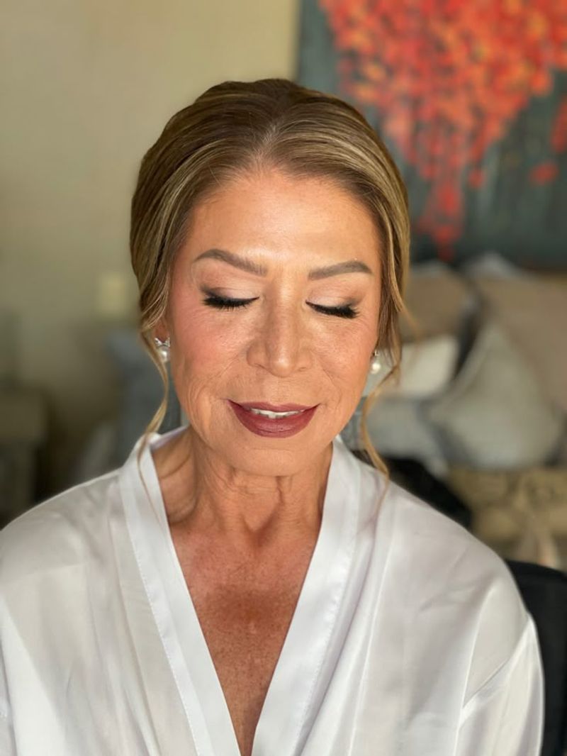 Soft Contour with Pink-Toned Cream Blush