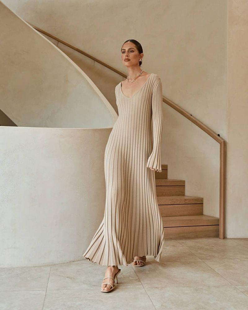 Relaxed Fit Ribbed Knit Dress