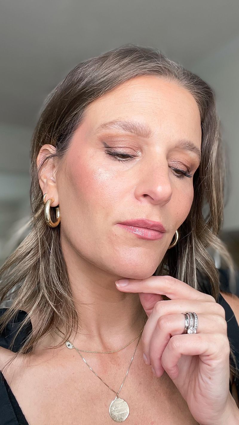 Skin Tint with Soft Highlighter