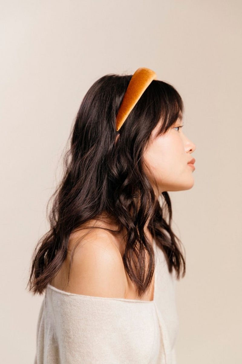 Wide Headbands Stage a Revival
