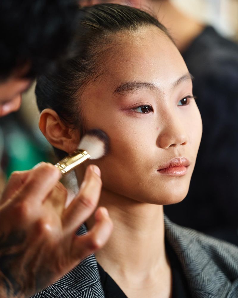 DON'T: Apply in Poor Lighting