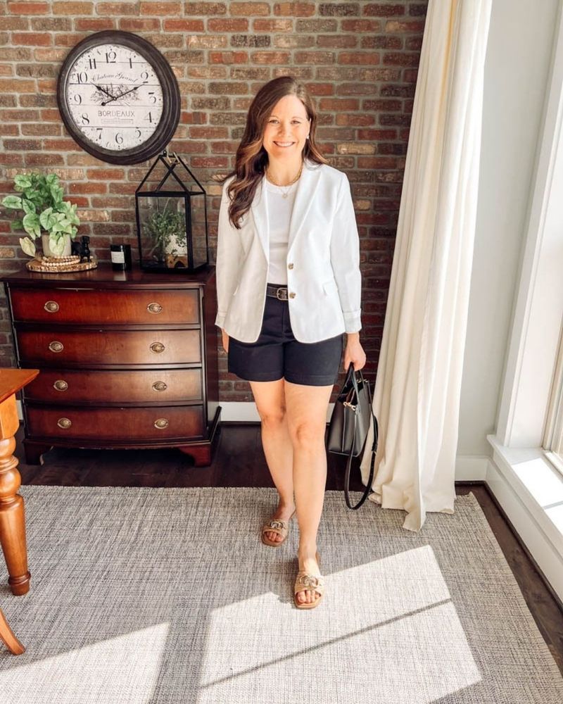 Straight-Leg Cuts Flatter Most Shapes