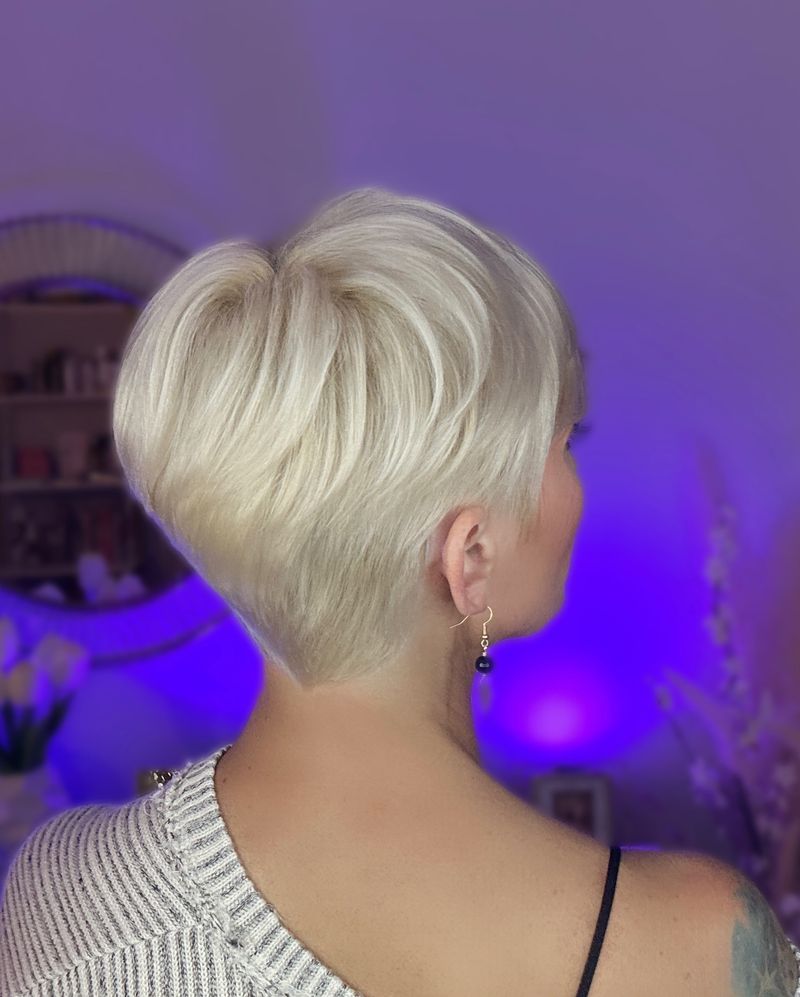 Root-Lift Pixie Cut