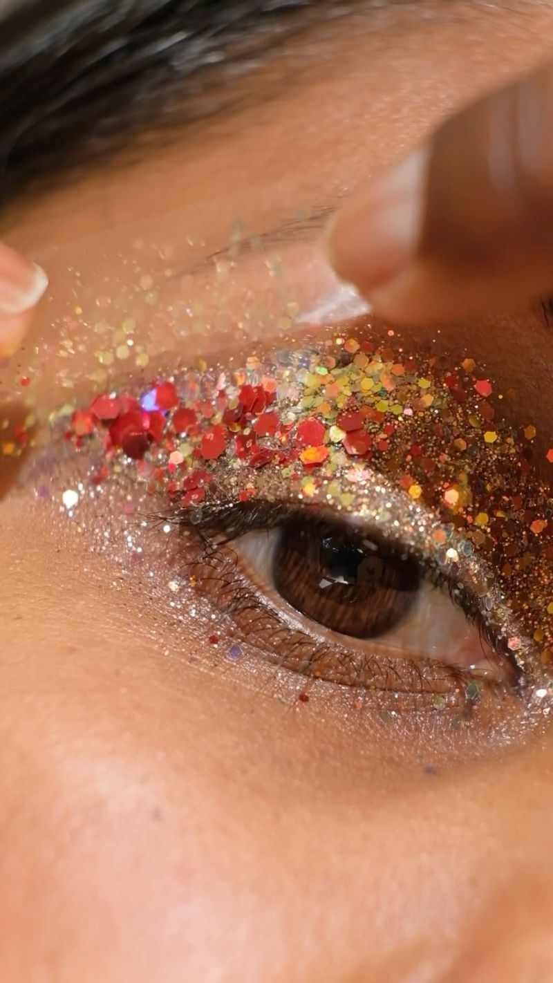 Glittery Eyelids