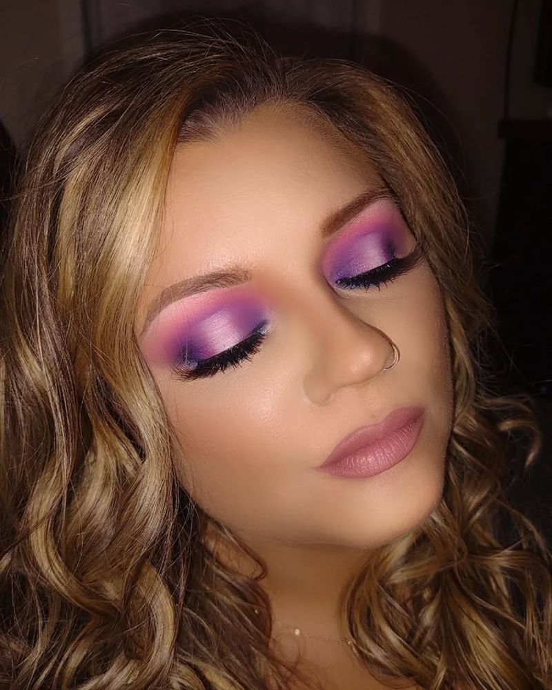 Softening Wide Lips with Ombre Effect
