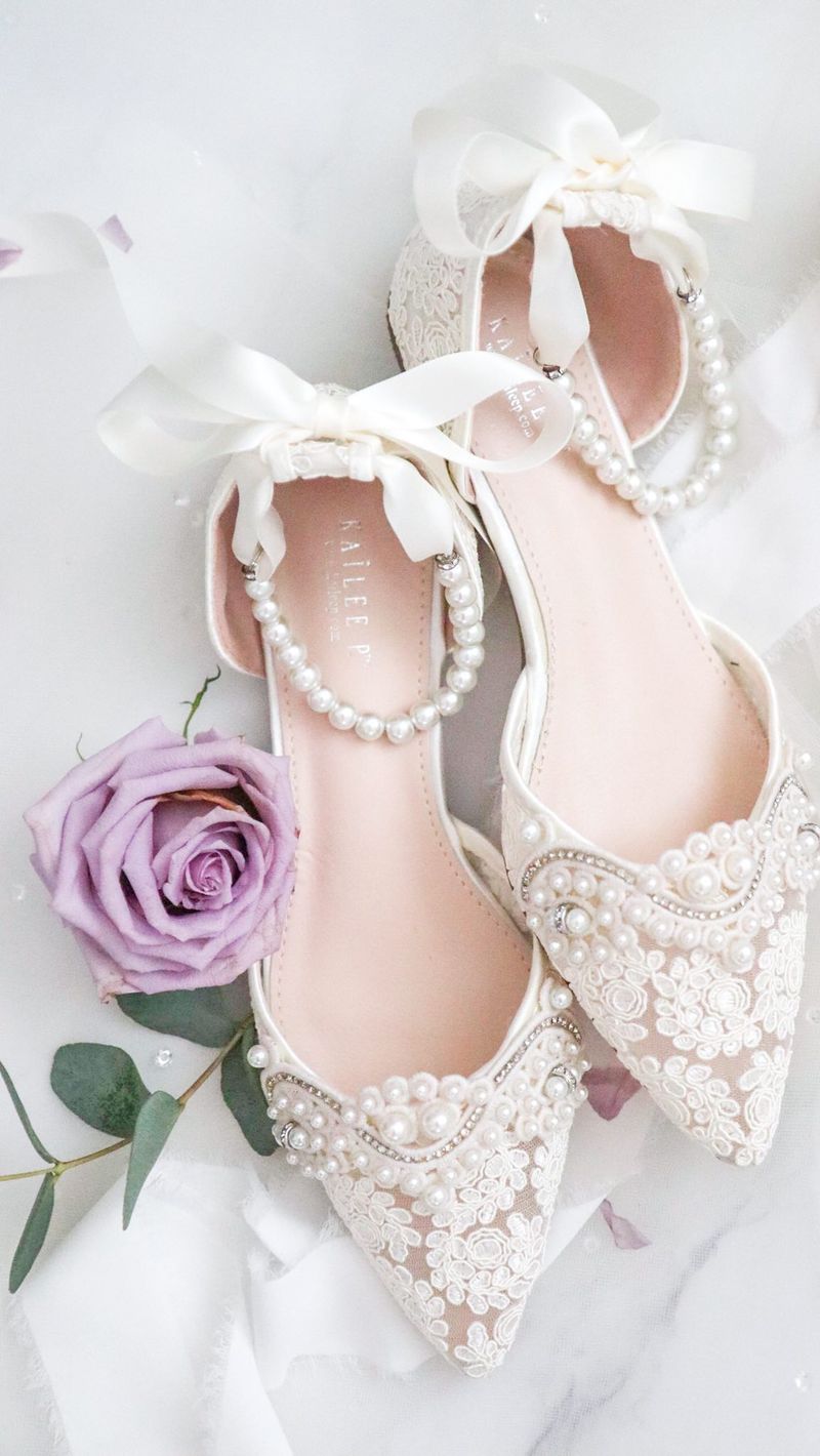 Ivory Pumps with Lace Wristlet