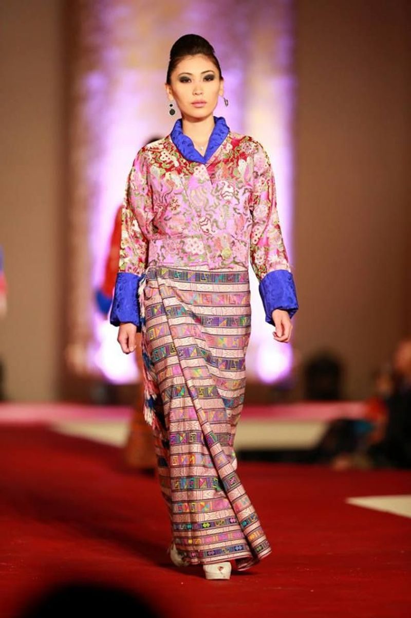 Bhutanese Kira
