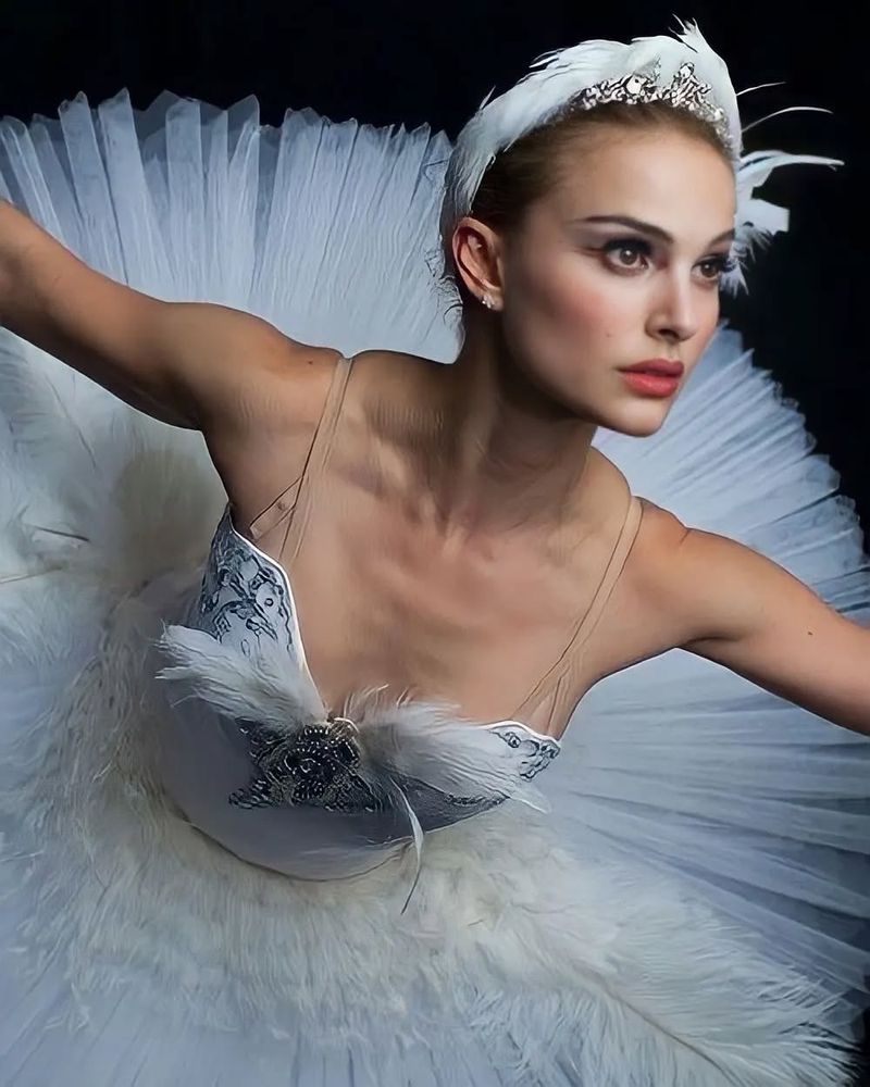 Natalie Portman's Black Swan Costume in Black Swan