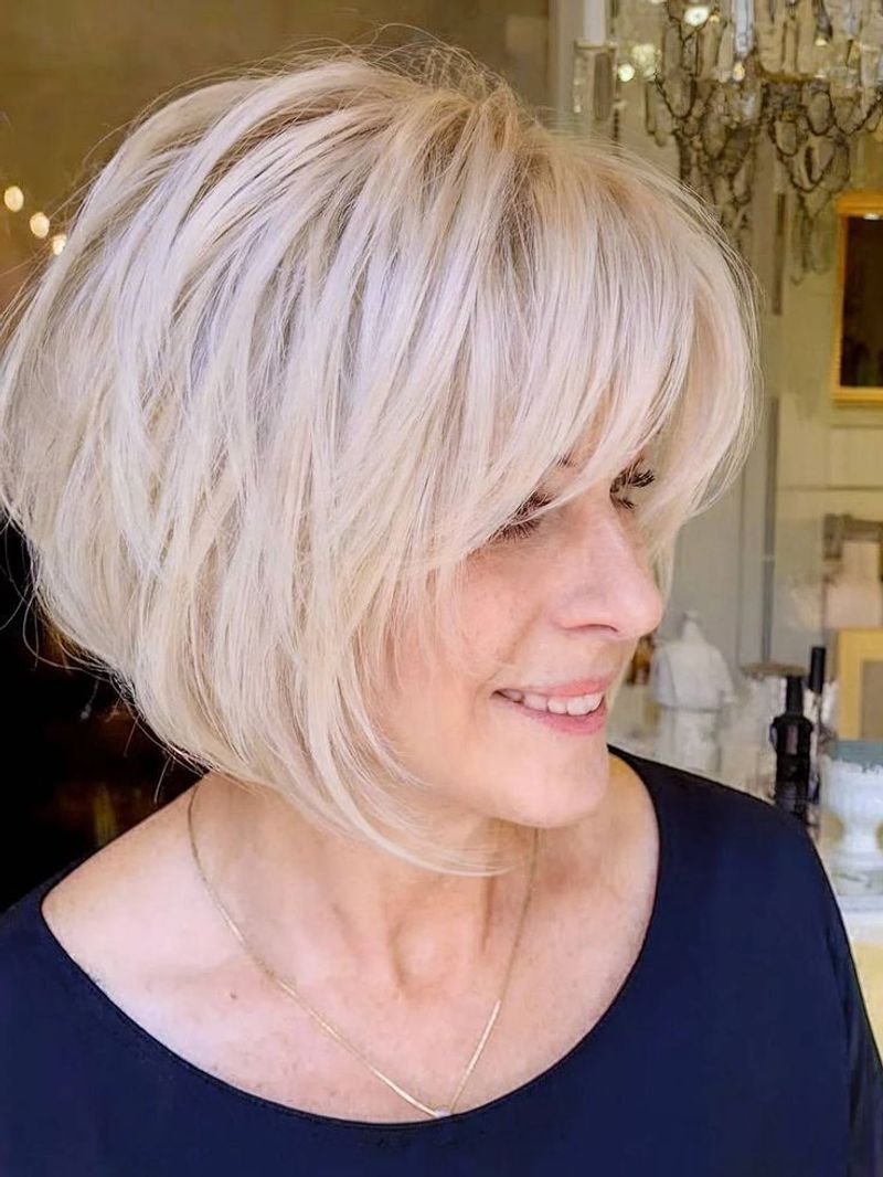 Rounded Bob with Graduated Layers