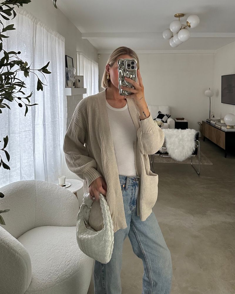 Oversized Cardigan Comfort