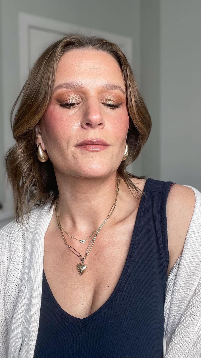 Neutral Eyes with Warm Blush Tones