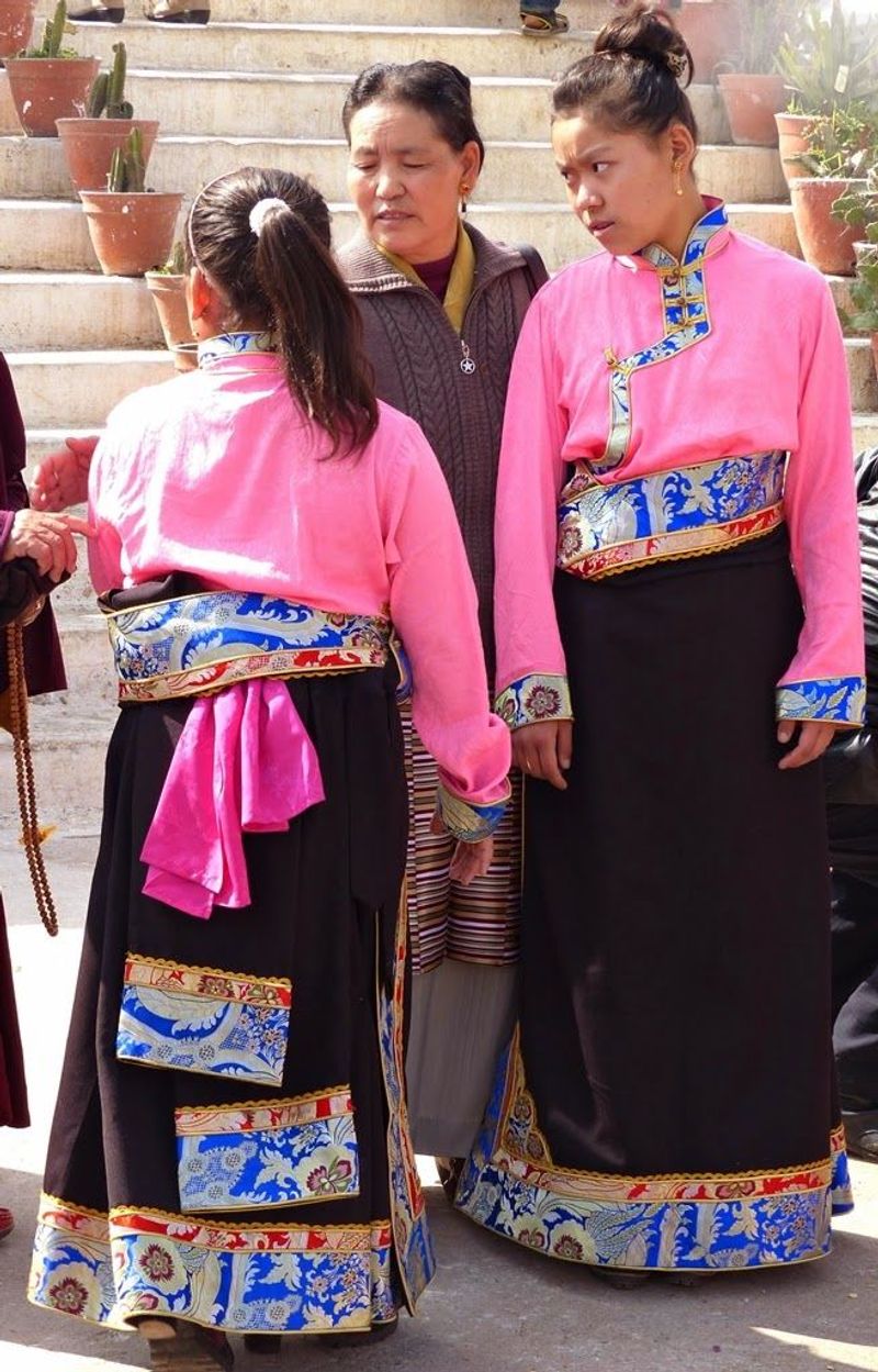 Tibetan Chuba