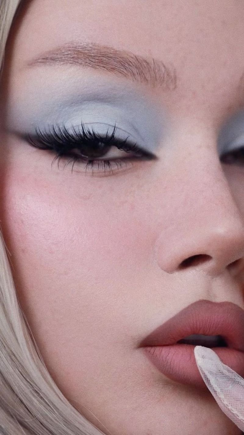 Minimal Eyes with Bold Lips