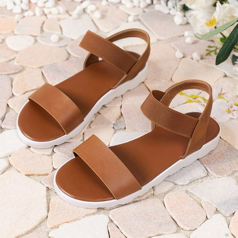 Sporty Velcro Trekkers