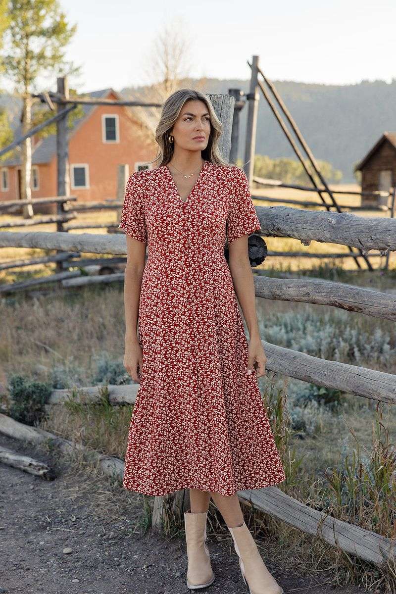Nursing-Friendly Magnolia Wrap