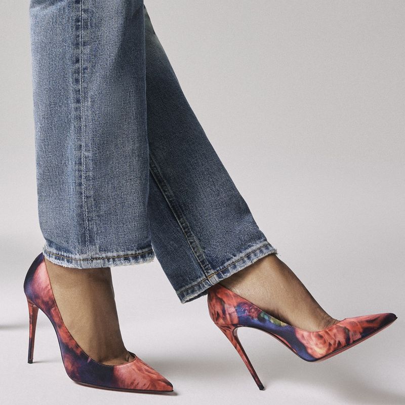 Low-Cut Vamps: Barefoot Illusion