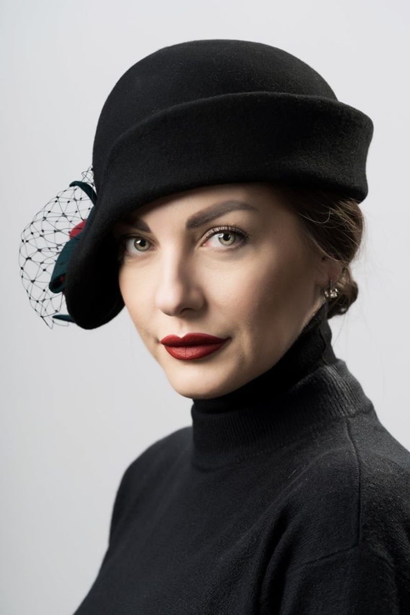 Cloche Hat: Vintage Sophistication
