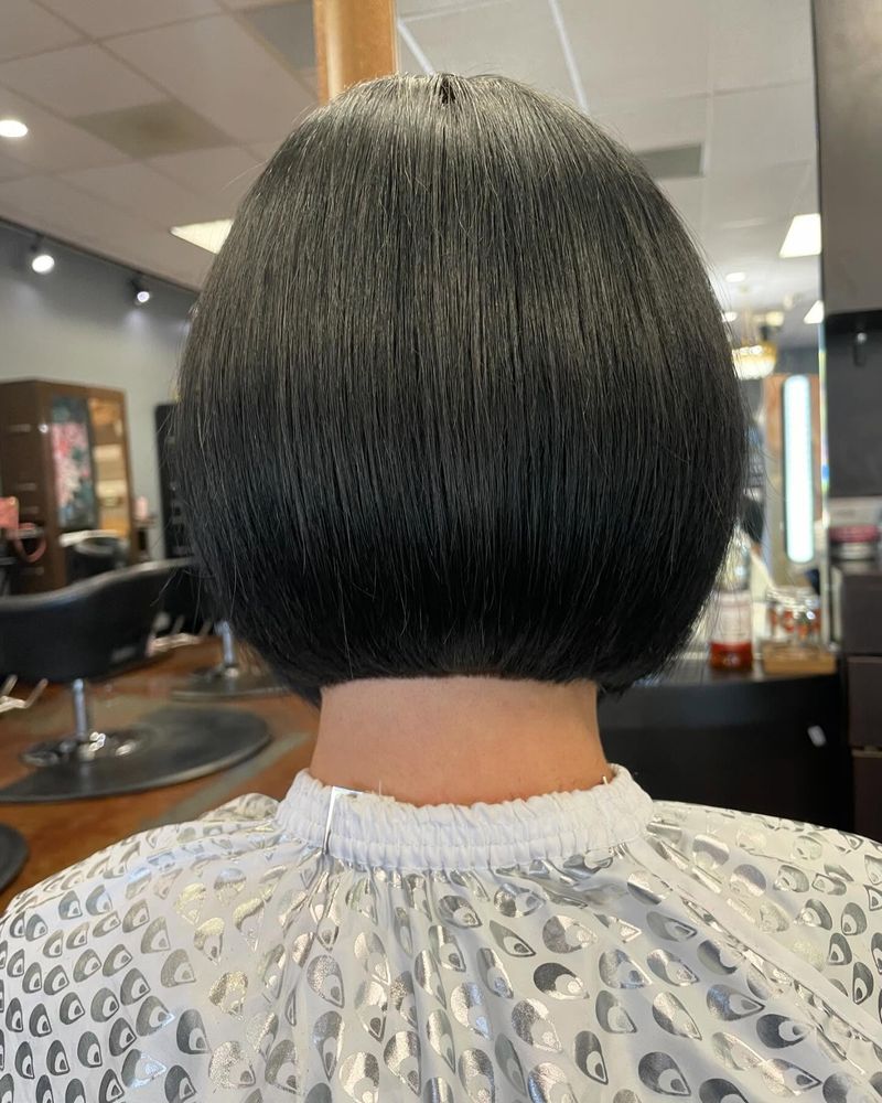 Ultra-Precise Chin-Length Bob With Zero Layers