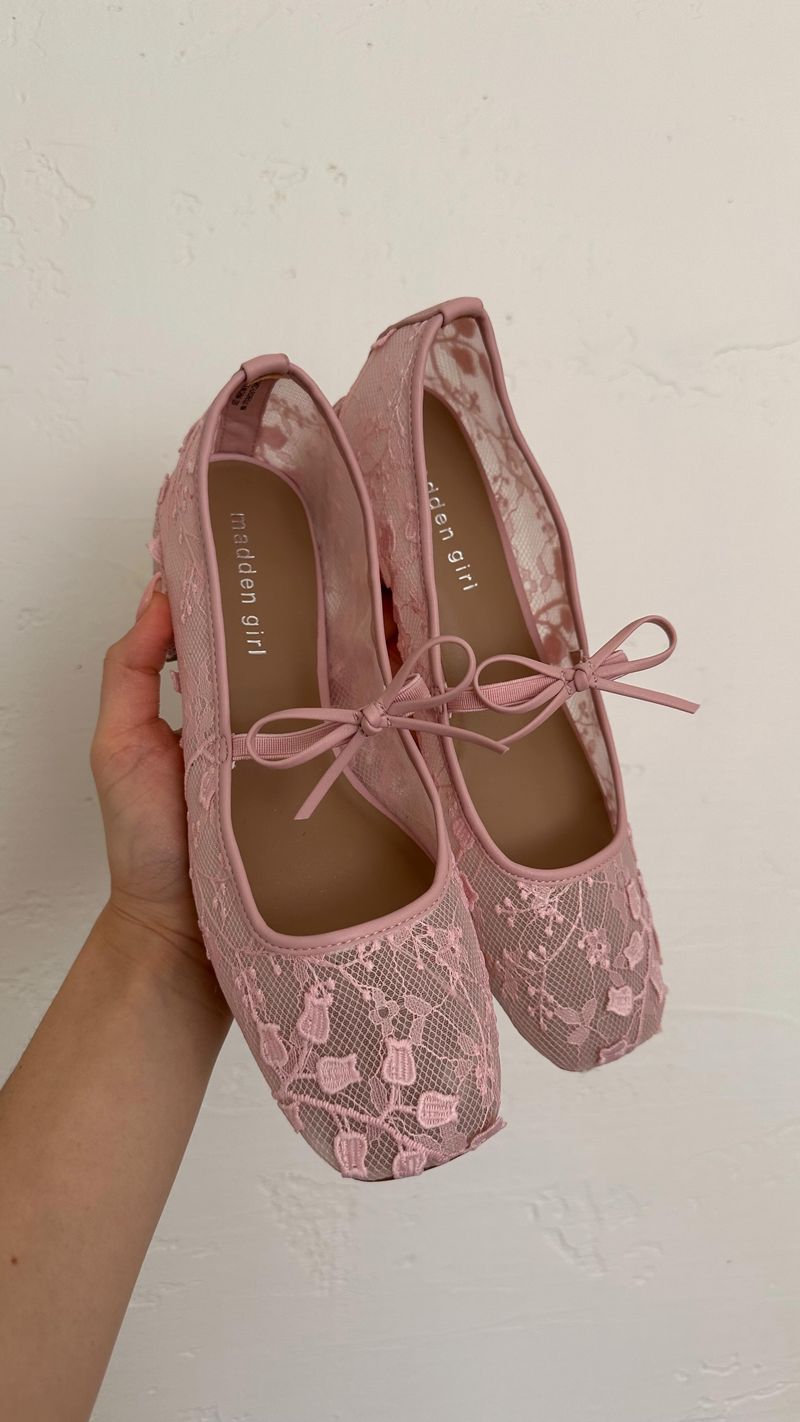 Baby Pink Lace Romantics