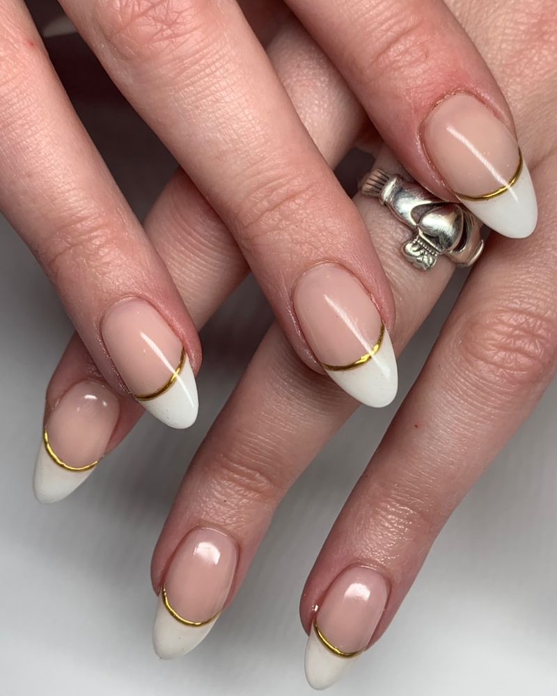 French Tips With Gold Lining