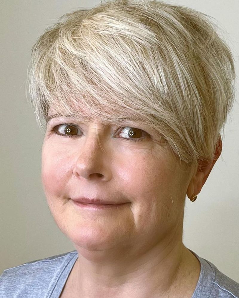 Soft Fringe with Medium Cut