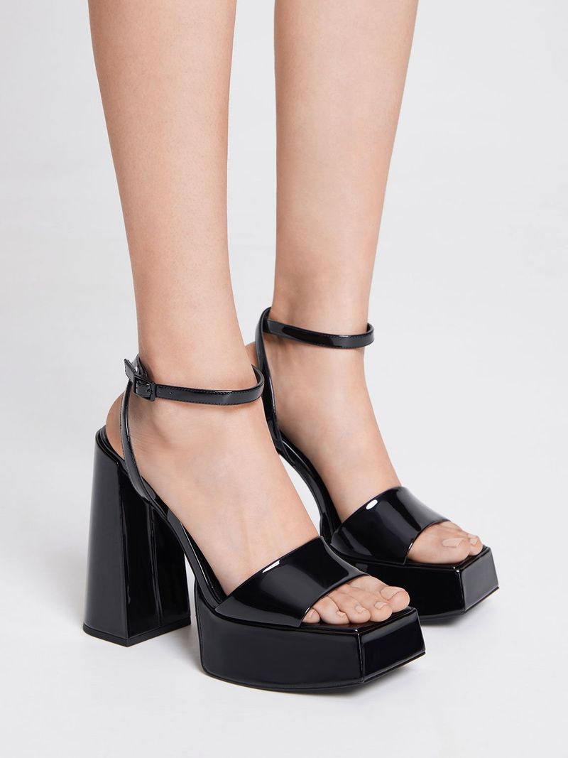 Block Heels: The Perfect Balance Creators