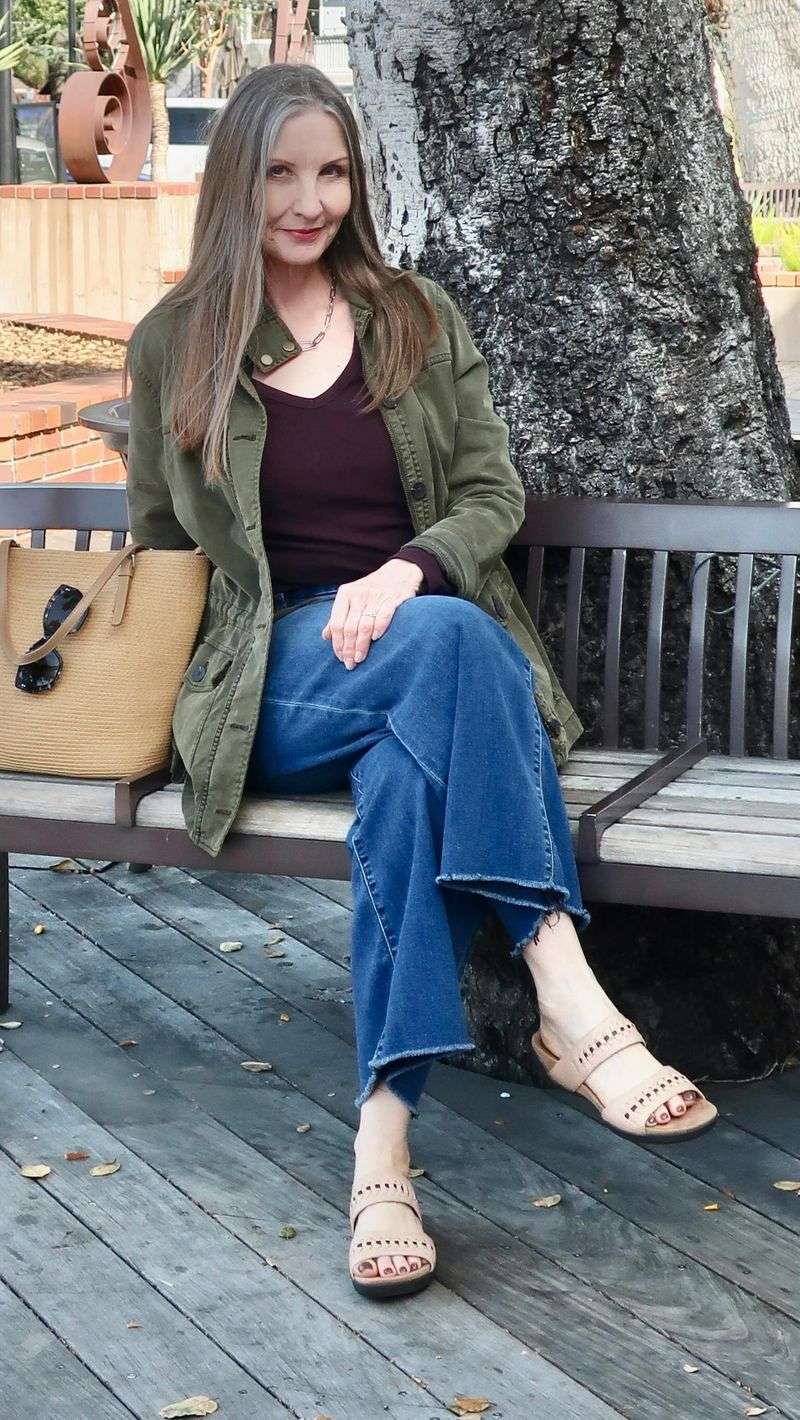 Elevated Flip-Flop Sandals - Casual Refinement