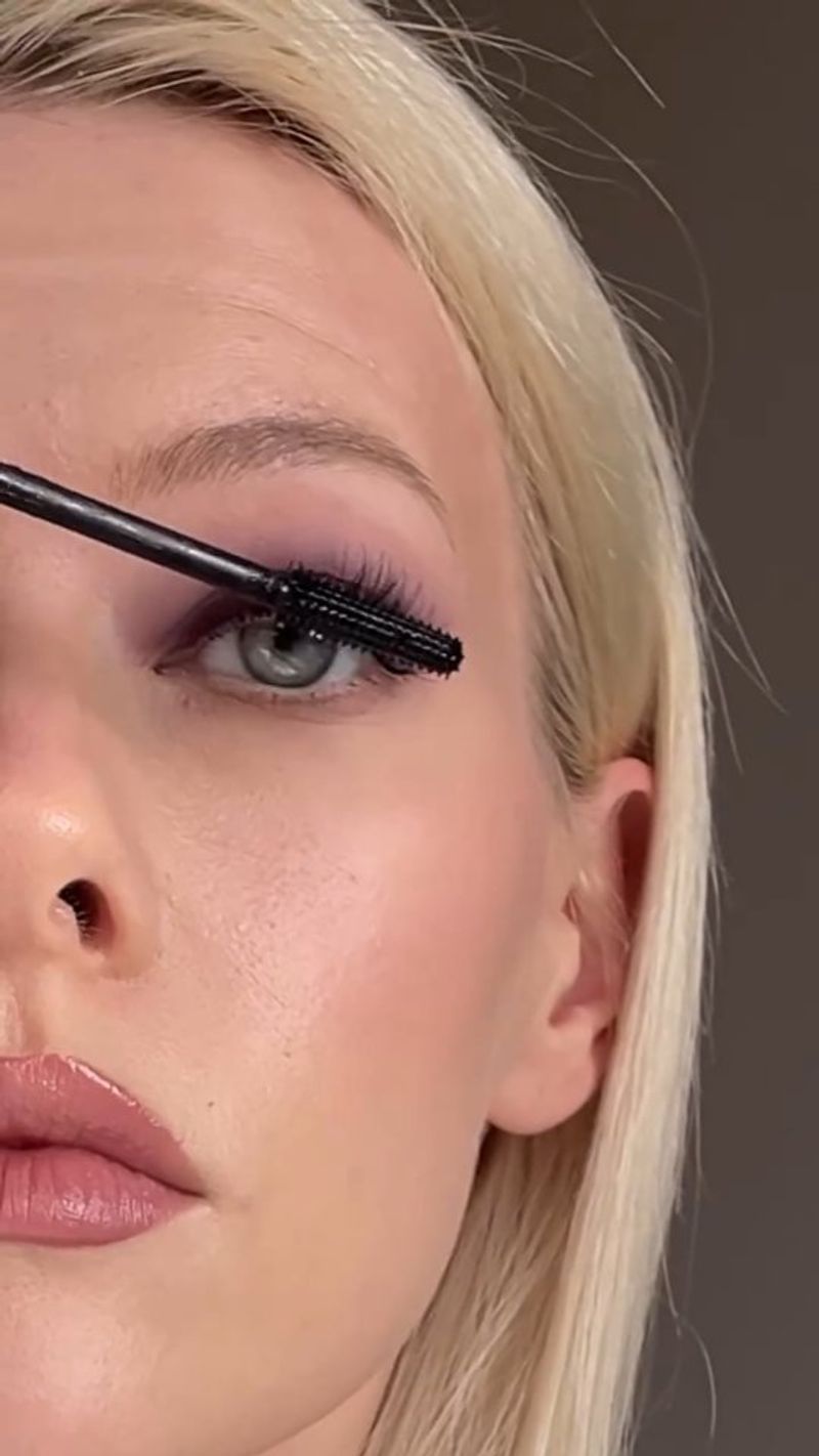 Gradient Eyeshadow Effect