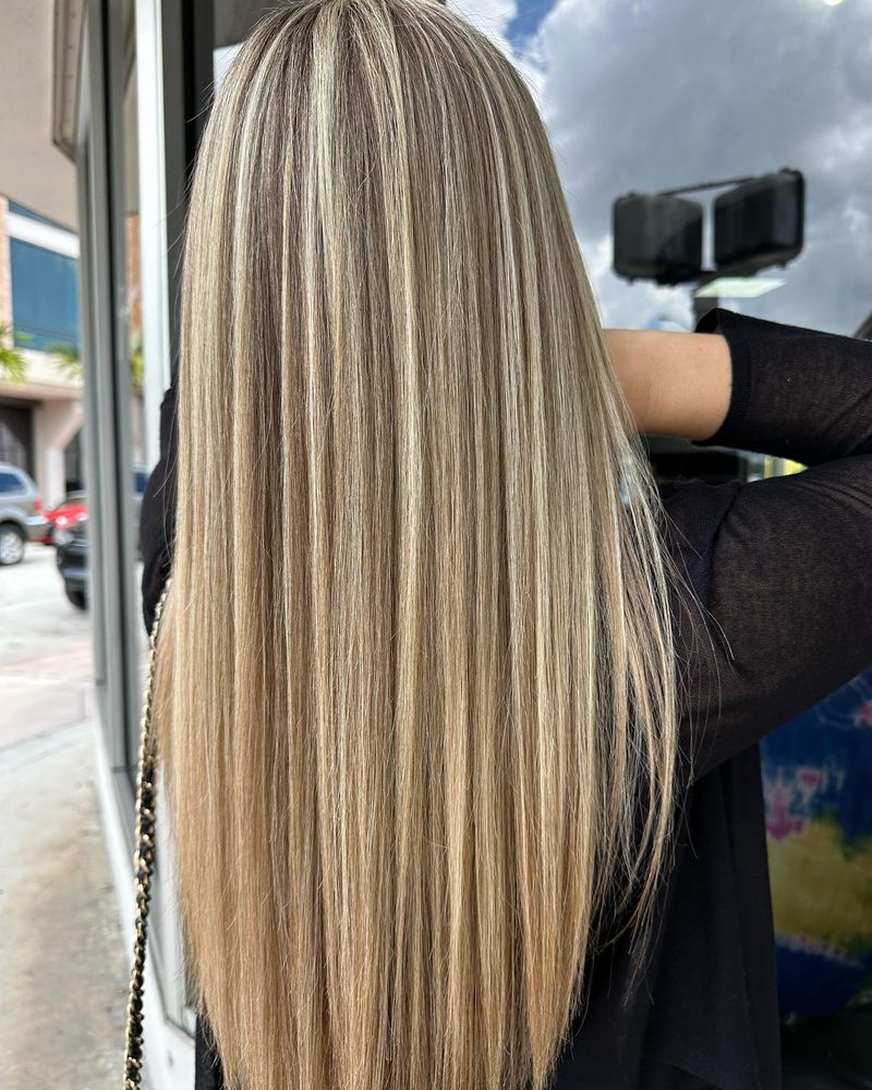 Beige Blonde For Light Eyes And Neutral Skin