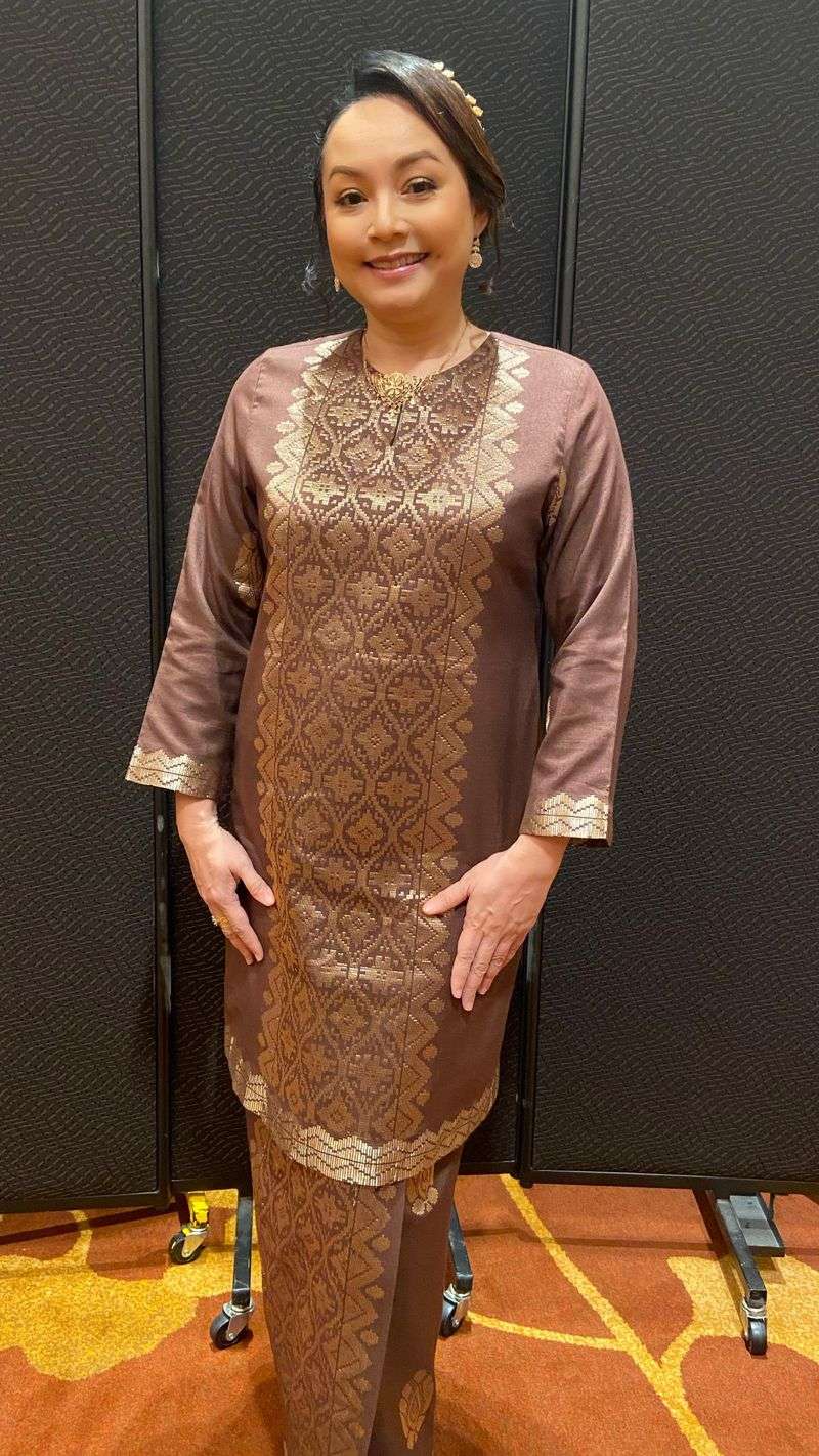 Malaysian Baju Kurung