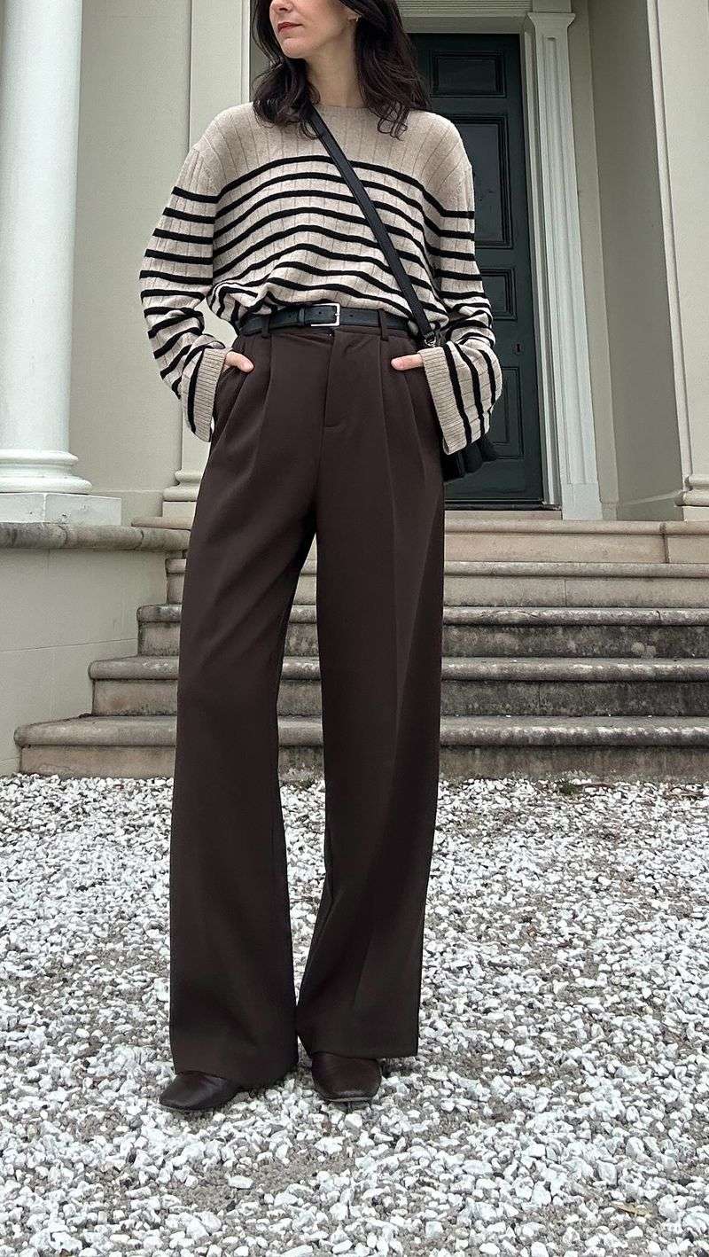 Ankle-Length Pants Show Off More Leg