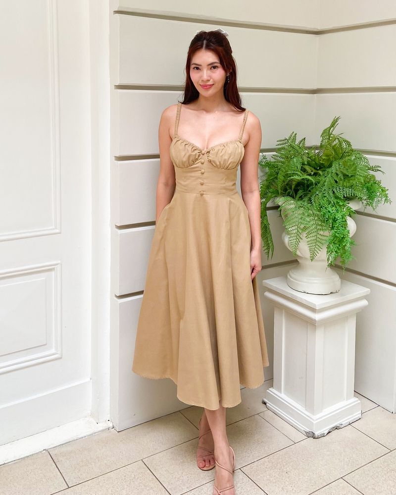 V-neck Midi Dress in Neutral Tones