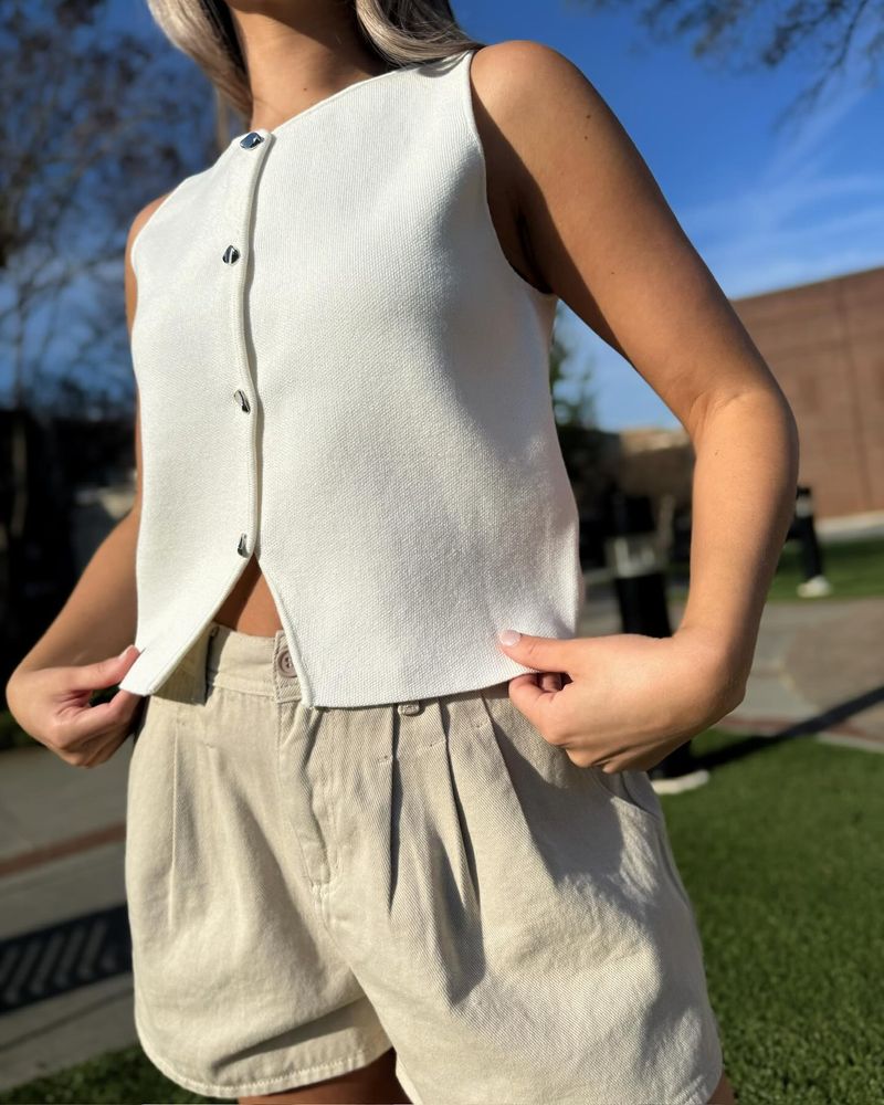 Sleeveless Knit Top + Linen Culottes
