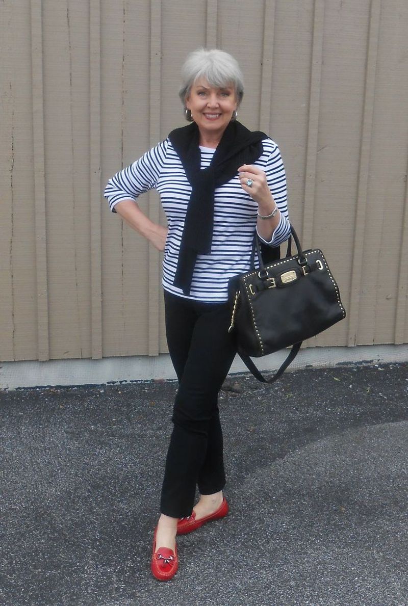 Boatneck Sweater & Pendant Necklace