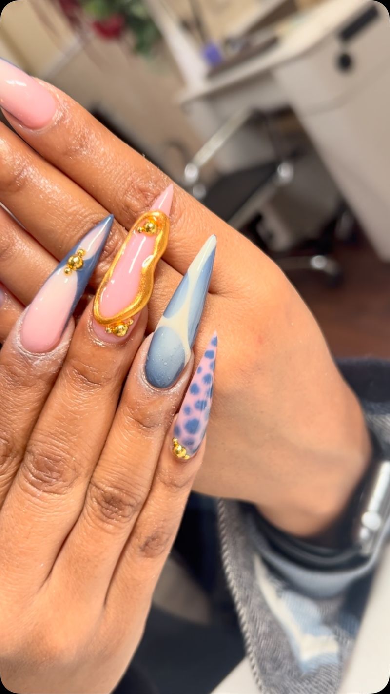 Cupcake Accent Nails