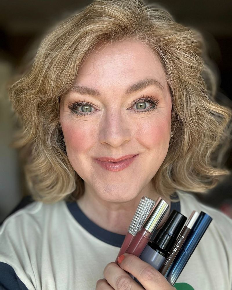 Softly Defined Brows Without Harsh Lines