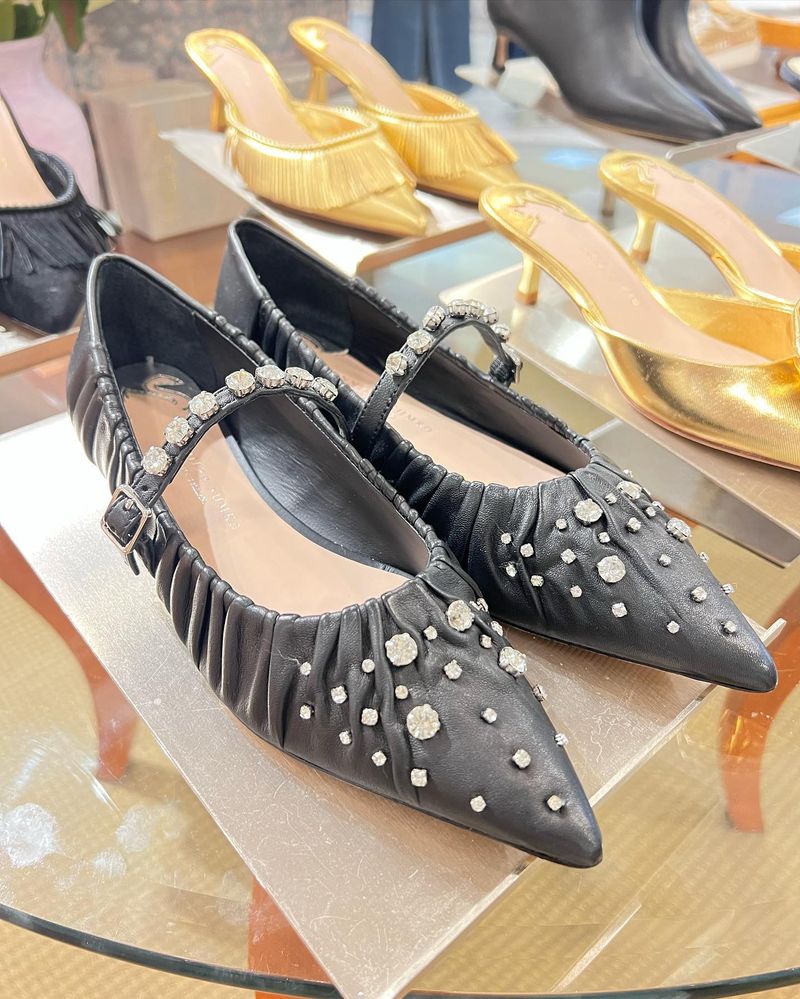 Pointed-Toe Shoes