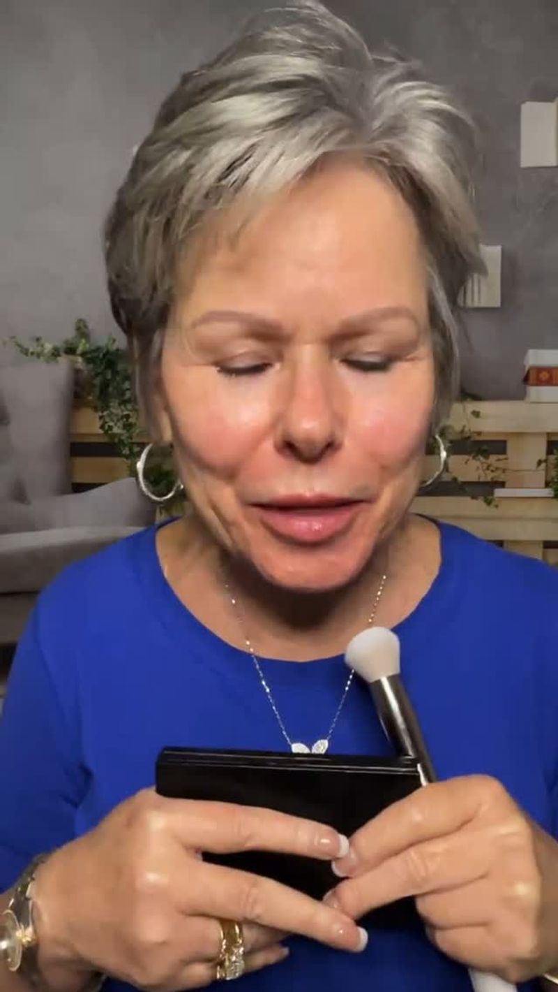Gentle Contouring With Cream Products