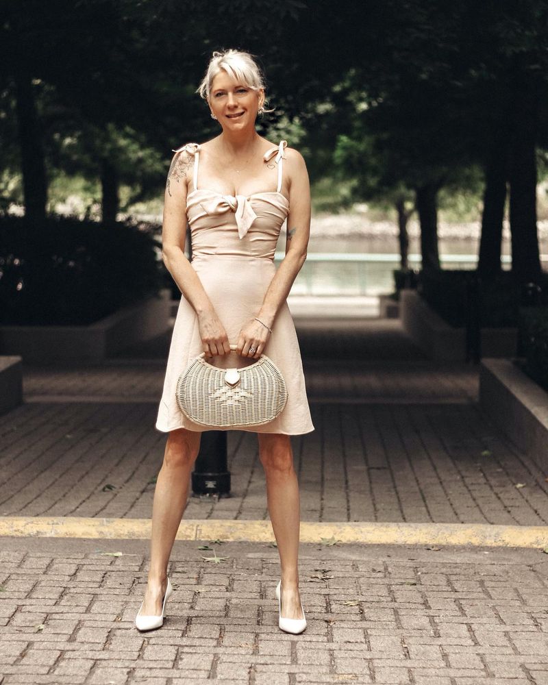 Neutral Heels Create the Barefoot Effect